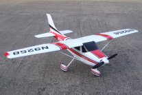 FMS Cessna 182 RTF - Brushless Motor - 2.4ghz Radio System FMS Cessna 182 RTF - Brushless Motor - 2.4ghz Radio System