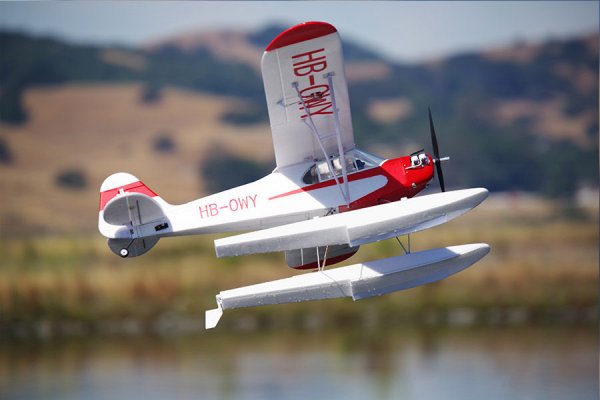 FMS J3 Cub V4 1400mm with Floats Reflex V2-Gyro PNP