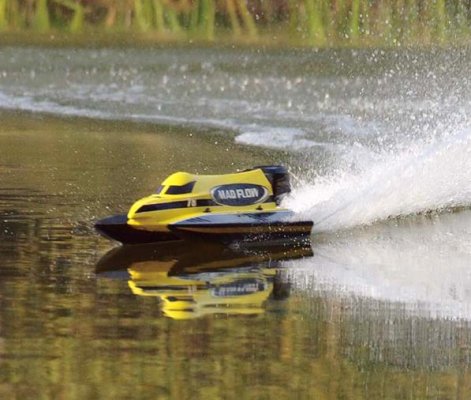 (image for) Joysway Mad Flow F1 Katamaran Brushless motor & Li-Po RTR