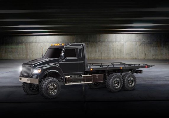 TRAXXAS TRX-6 Ultimate RC Hauler 6x6 TQi Black