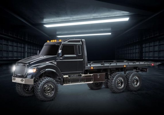 TRAXXAS TRX-6 Ultimate RC Hauler 6x6 TQi Black