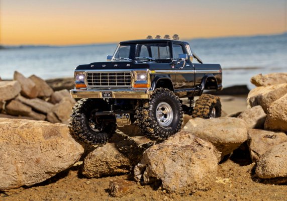 TRAXXAS TRX-4M Ford F-150 High Trail RTR Black