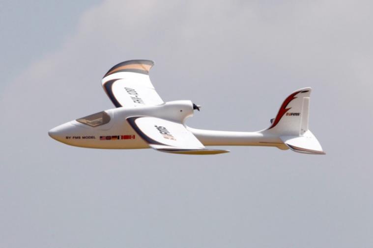 FMS Easy Trainer 1280mm V2 RTF White with SkyRC Charger - Πατήστε στην εικόνα για να κλείσει