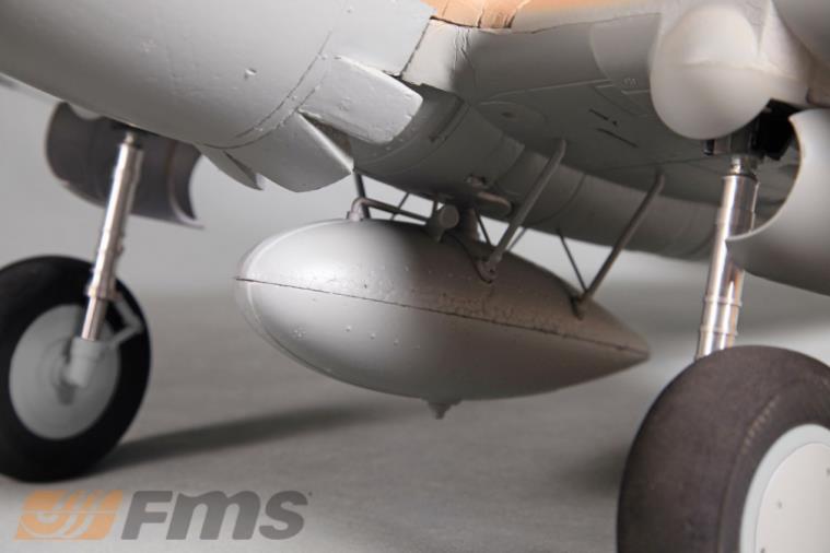 FMS P-40B 1400mm PNP - Click Image to Close