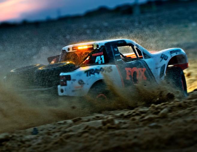 TRAXXAS UDR 4WD TQi TSM FOX LED-set w/o charger & battery RTR - Click Image to Close