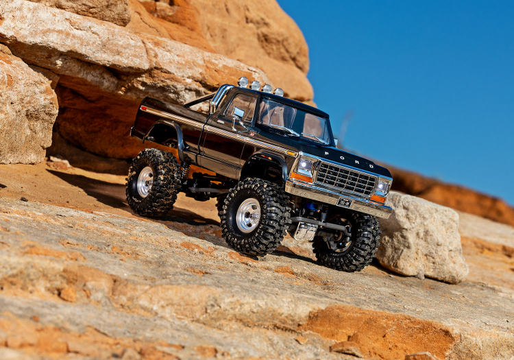 TRAXXAS TRX-4M Ford F-150 High Trail RTR Black - Πατήστε στην εικόνα για να κλείσει